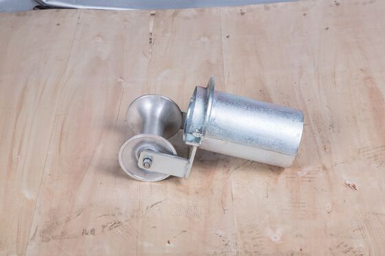 kaufen Robuste Stahlkabel-Einführungs-Glockenmündung-Rolle mit 1 Jahr Garantie und 4,3 kg Gewicht für einfaches Drahtführen online manufacture