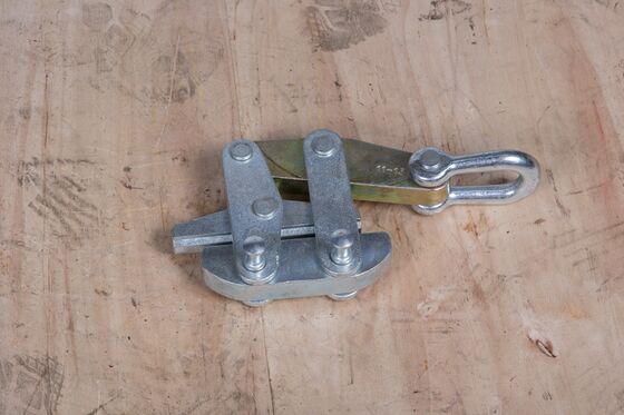 kaufen Heavy-Duty Wire Pulling Grip with 50-200 KN Rated Load for Anti-Twist Steel Rope and Cable Tensioning online manufacture