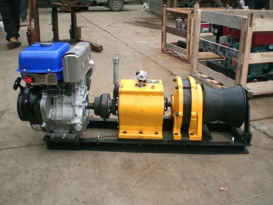 kaufen 5-Ton Gasoline-Powered Cable Winch Puller with Fast Line Speed for Heavy-Duty Wire Pulling online manufacture