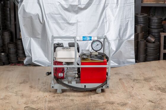 kaufen 80MPa benzinbetriebene Doppelstufen-Hydraulikpumpe. Hochdruckversorgung für den hydraulischen Kompressor. online manufacture